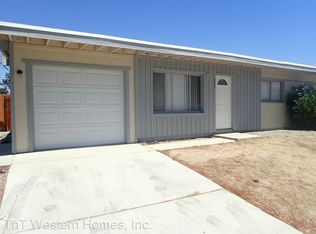 241 Palm Dr, Ridgecrest, CA 93555