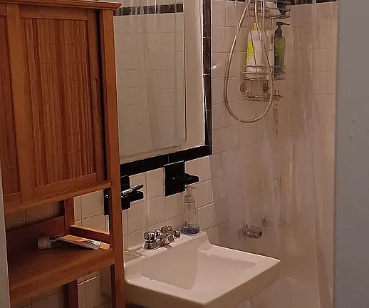 5th image of 210 E Broadway APT H306