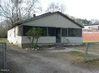 4125 Verlon Ave, Moss Point, MS 39563