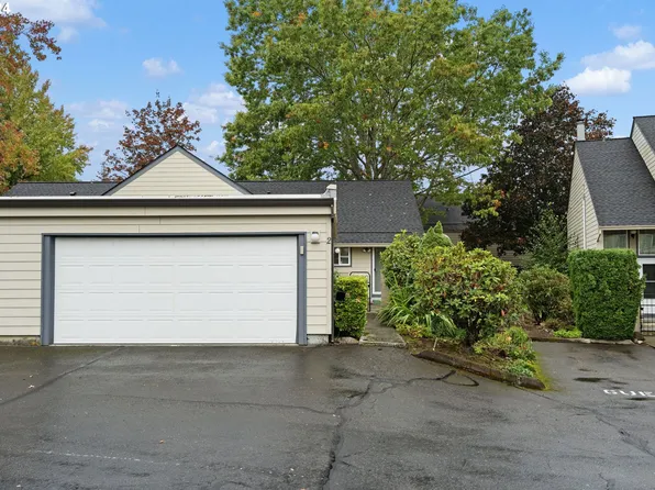 445 NE Village Squire Ave Unit 2, Gresham, OR 97030