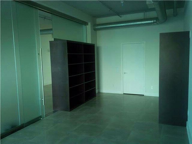 2nd image of 166 NE 188th St