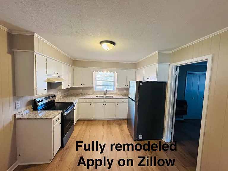 620 W Main St — Photo 1