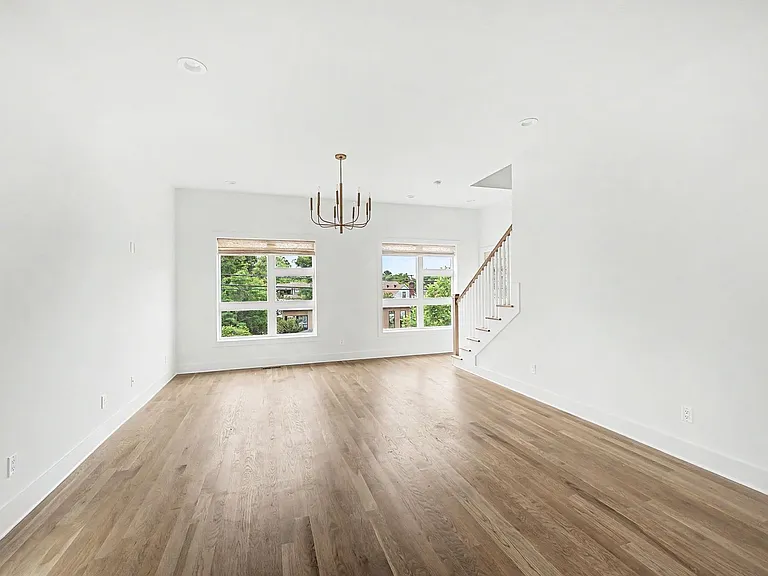 532 Southgate Ave — Photo 12