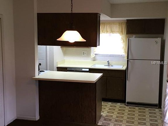 3rd image of 4122 Yellow Pine Ln #10