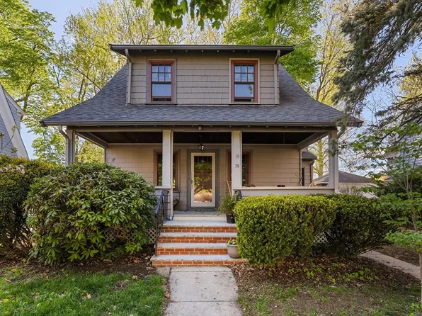 78 Webcowet Rd, Arlington, MA 02474