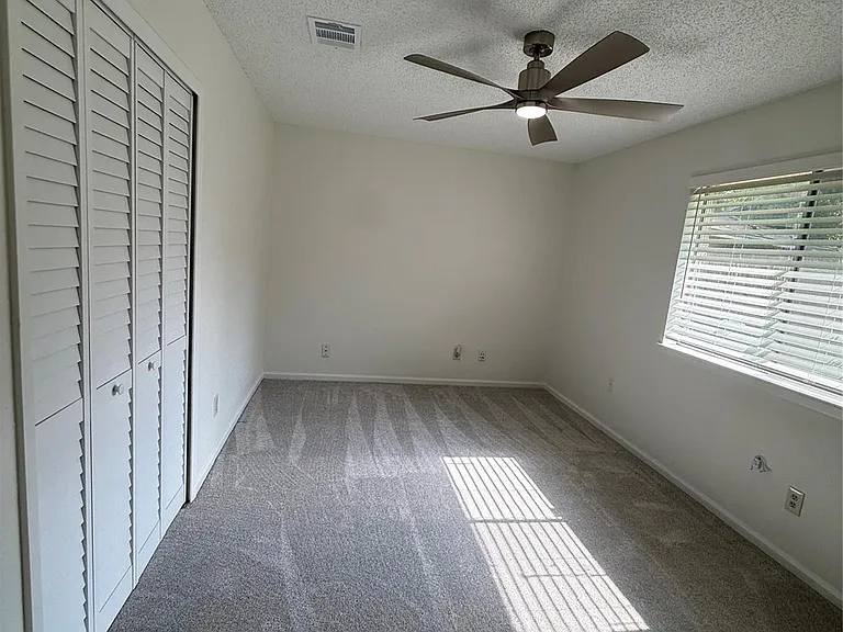 262 Coppersmith Dr — Photo 17
