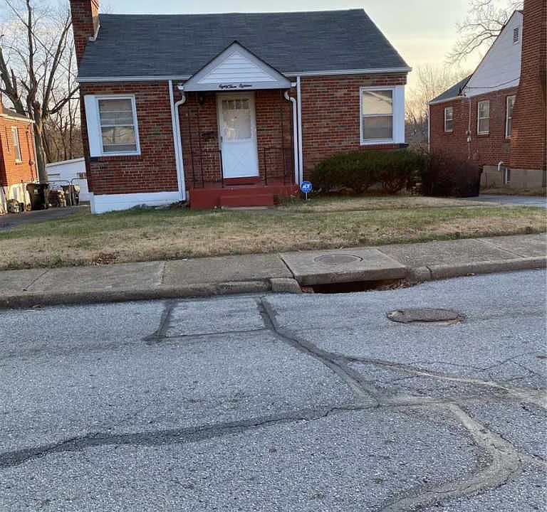 1st image of 8318 Braddock Dr