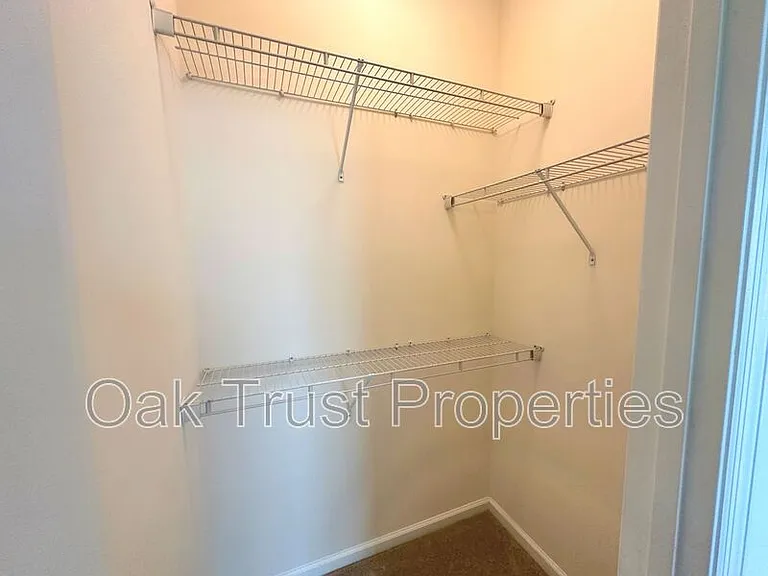 3058 Nantuckett Ave — Photo 10