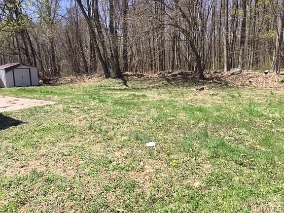 4th image of 28 Westwood Dr