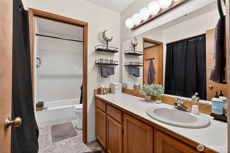 3rd image of 4118 212th Street SW #101C