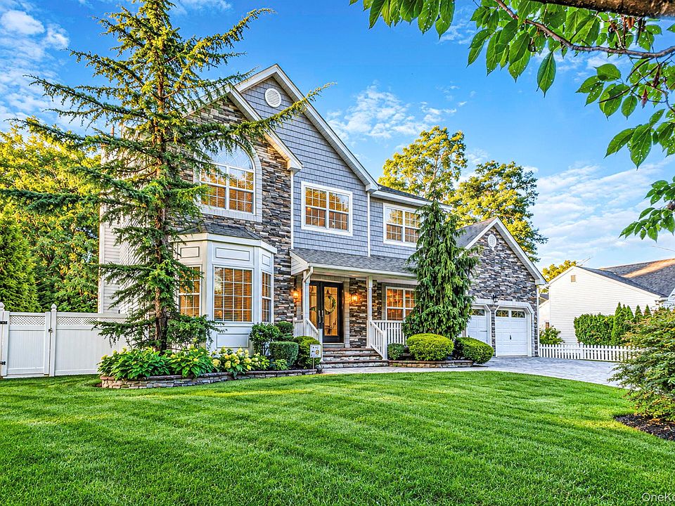 1st image of 4 Crystal Brook Court