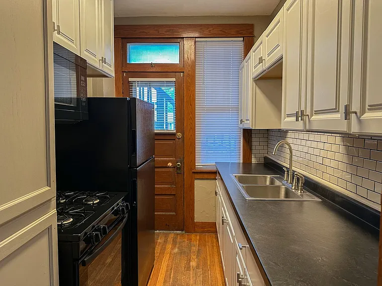 18th & K Apartments — Photo 9