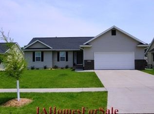 5817 Wheatland Dr SW, Cedar Rapids, IA 52404