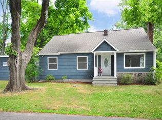 15 Clearview Ave, Danbury, CT 06811