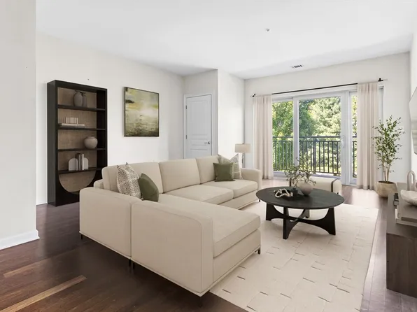 4 Repton Cir Unit 4203, Watertown, MA 02472
