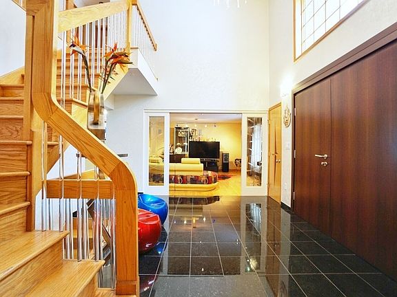 5th image of 191 Androvette Ave #1