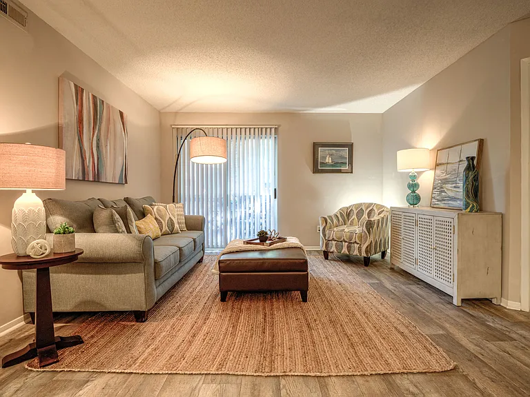 Palmetto Grove — Photo 16