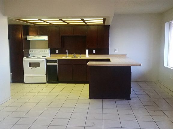 2nd image of 2515 E 15th Pl APT 5