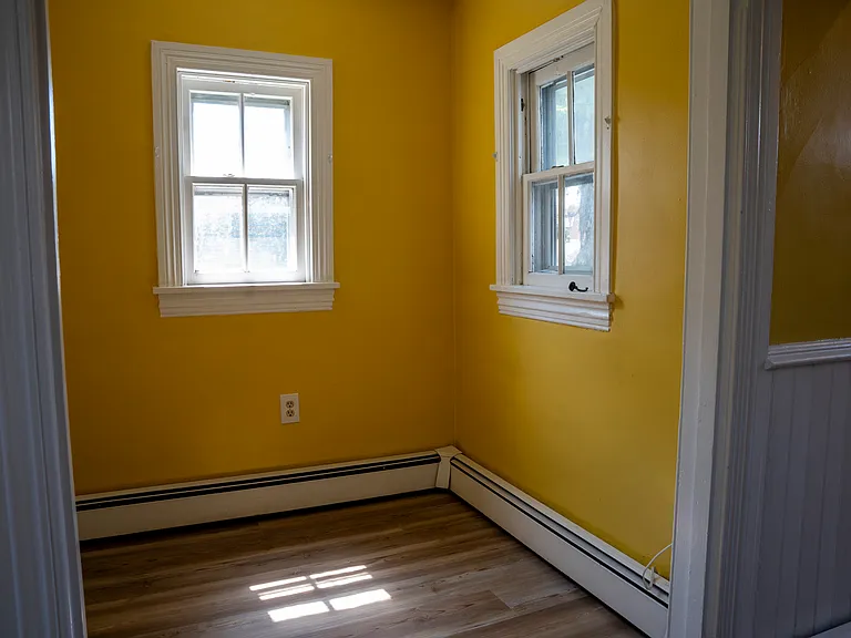 462 N Charlotte St #B — Photo 2