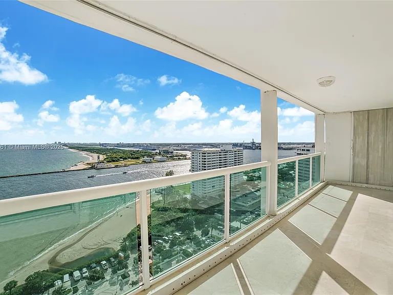 2100 S Ocean Ln #2007 — Photo 16