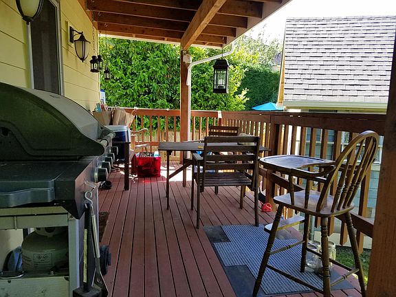 Covered back deck