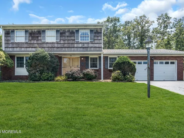 29 Meadowbrook Drive, Howell, NJ 07731