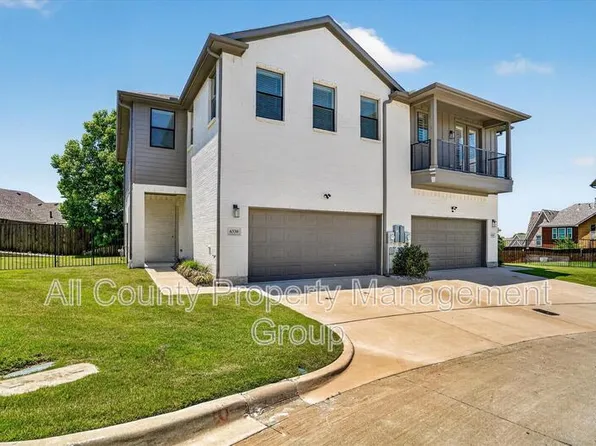 6330 Oakbend Cir, Fort Worth, TX 76132