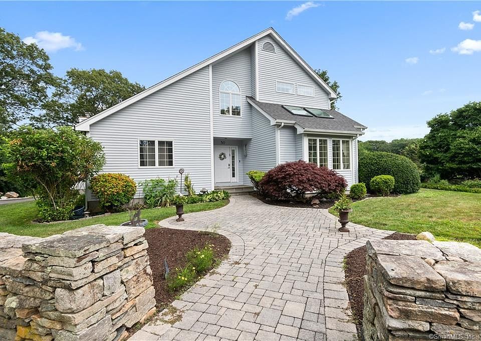 30 Westwood Dr, Waterford, CT 06385 Zillow