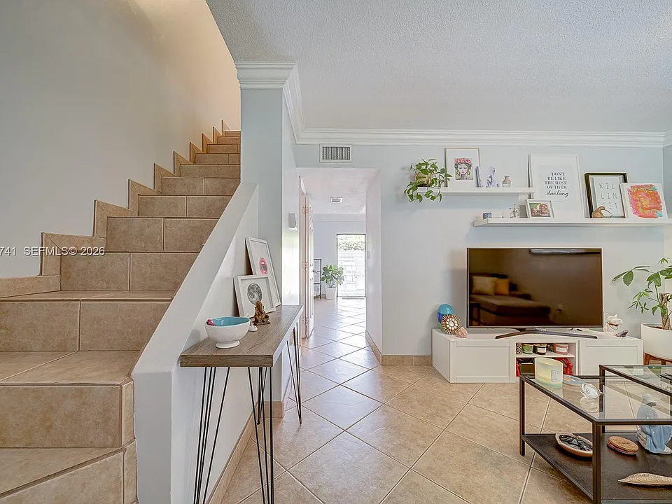 5555 Ludlam Rd #106