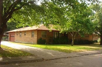 2nd image of 416 Bird Ln