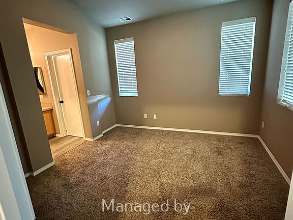 2nd image of 4240 Edgewater Blvd NE