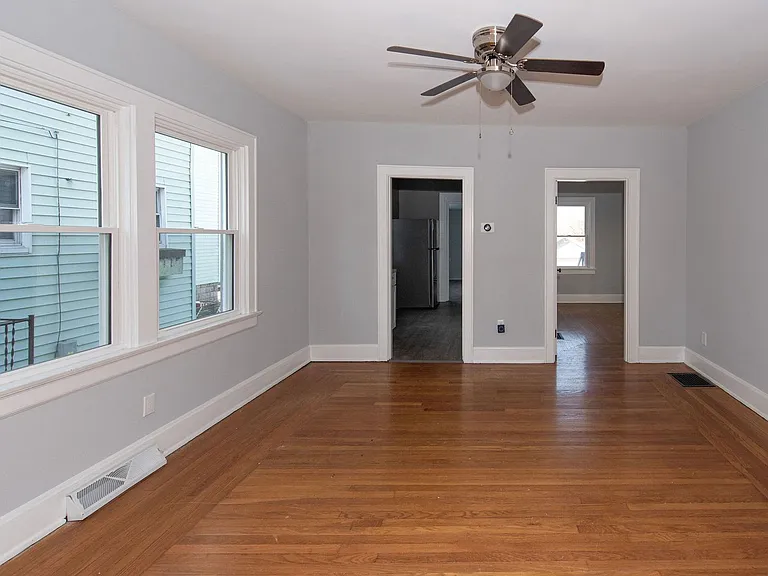 4507 Ashland Ave — Photo 10
