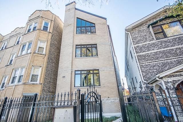 1st image of 2106 N Albany Ave #3
