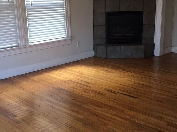 2nd image of 2329 C St APT 5