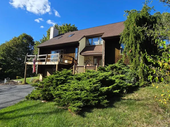 1483 Gable Dr, Coopersburg, PA 18036