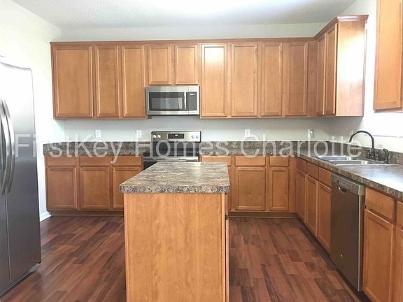 5th image of 5309 Ian Dr