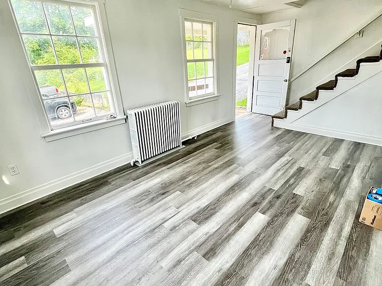 105 N Ridge St — Photo 6