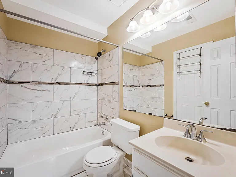20423 Lindos Ct — Photo 28
