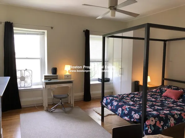 323 Beacon St APT 8, Boston, MA 02116