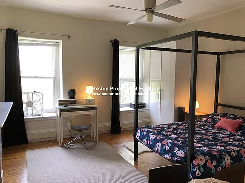 323 Beacon St Photo 1