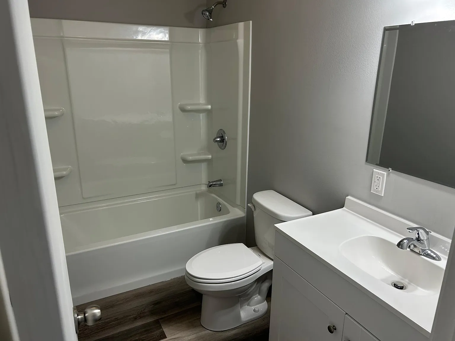 1602 Plymouth Dr — Photo 1