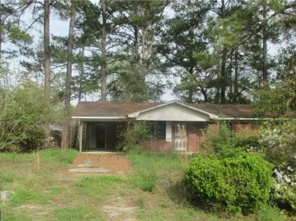 1006 S Laurel St, Quitman, GA 31643