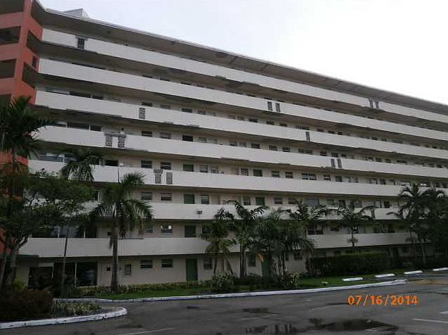 1st image of 1750 NE 191st St APT 615-3