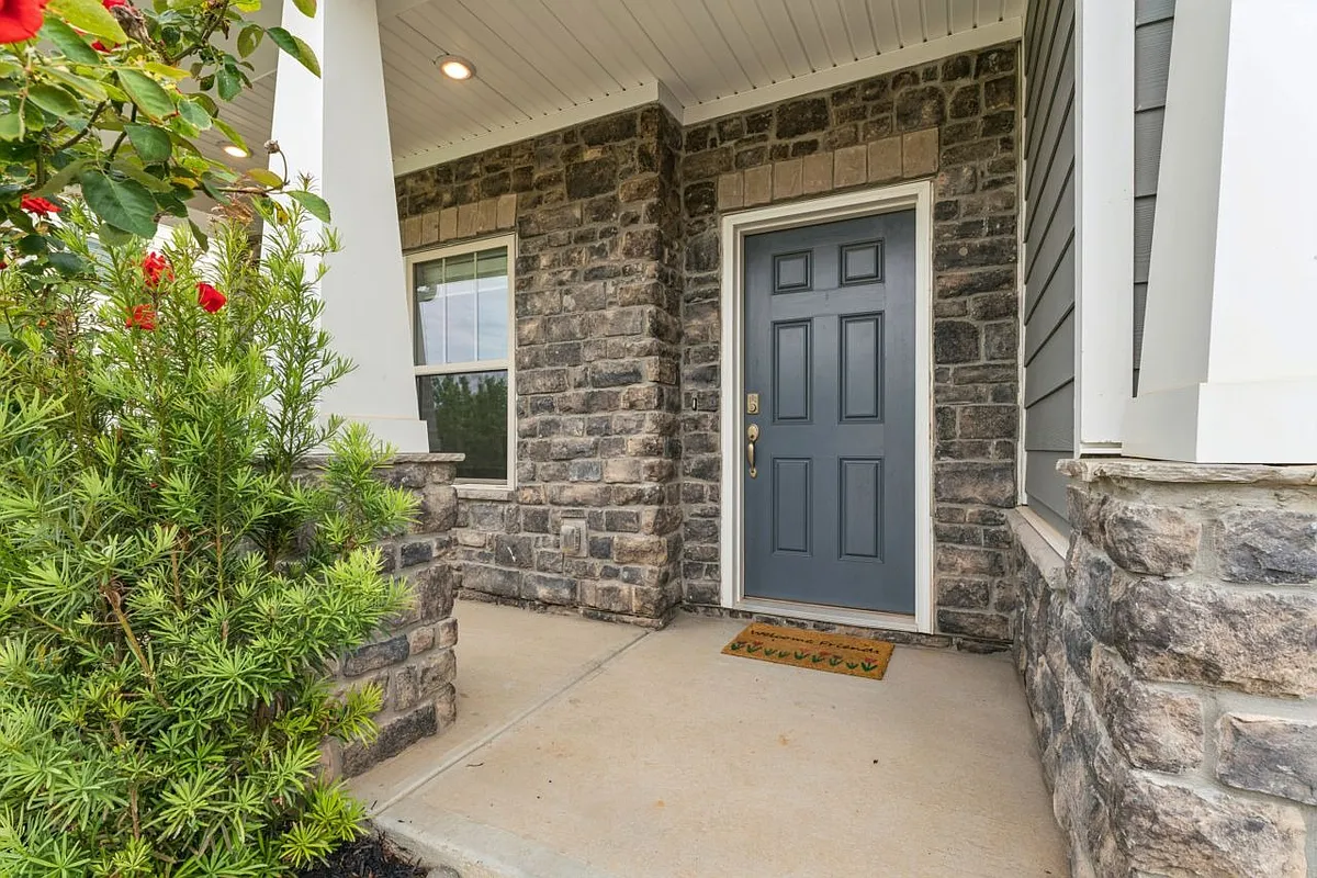 Building Photo - 1071 Amberley Crossing Dr