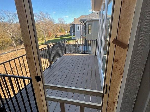 2nd image of 2516 W 179th St