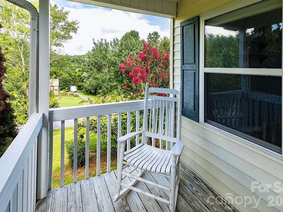 1st image of 73 Ridge Brook Dr
