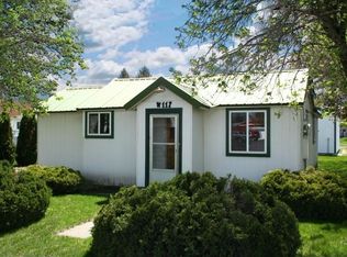 117 W Crawford Ave, Deer Park, WA 99006