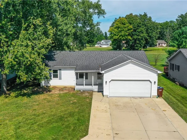 227 Forest Park Dr, Lagrange, OH 44050