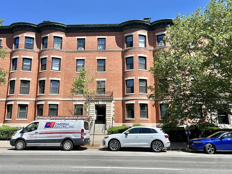 1060 Beacon St #6 — Photo 14
