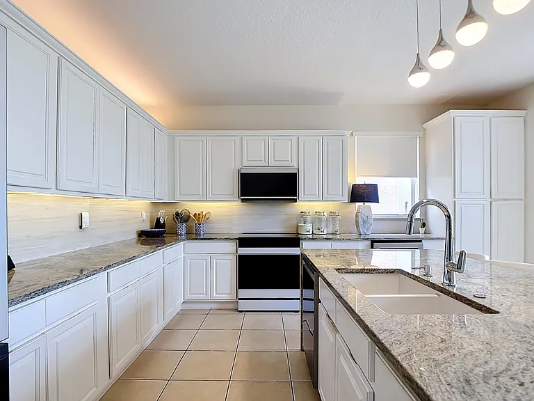 1154 Oakwater Dr — Photo 11